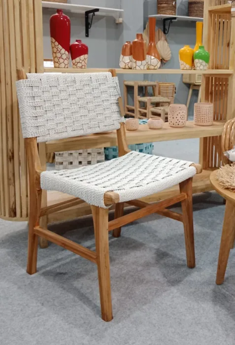 MUSTIKA Chair