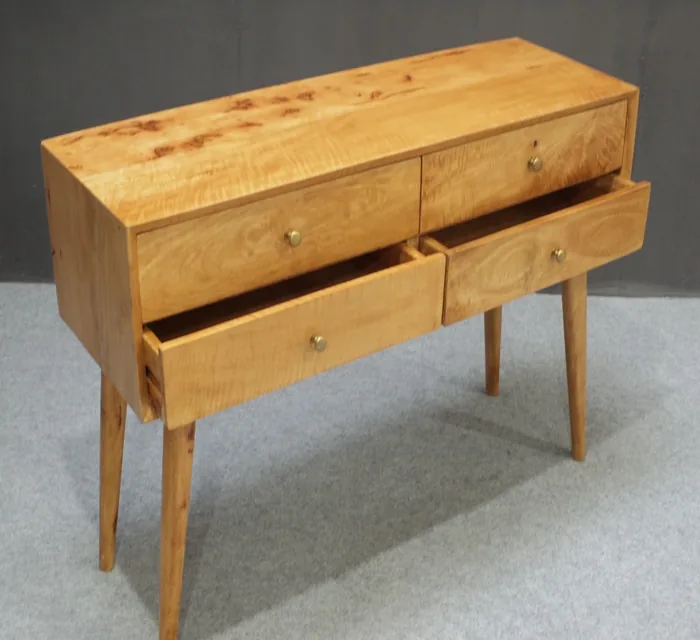 KAWI Console Table